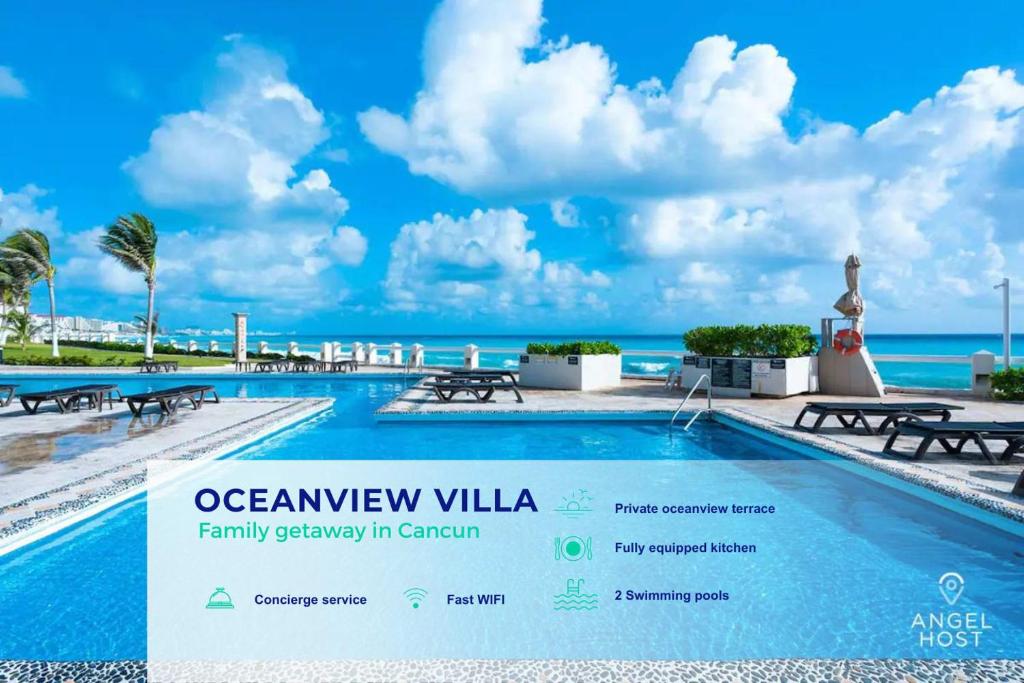 Villa con vistas a la piscina y al océano en Amazing Oceanview Villas Nizuc I 2 Beachfront Pools, en Cancún