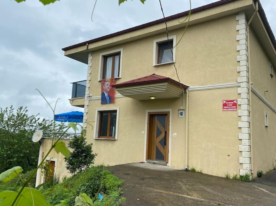 Rize Şehir merkezine yakın doğanın içindesiniz.