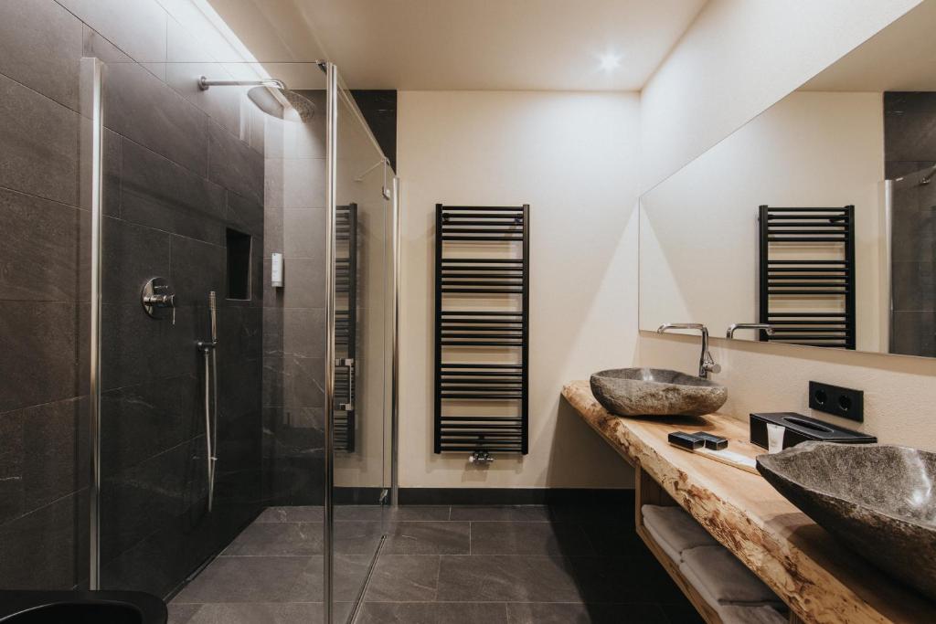 Presulis Hideaway Apartments & Restaurant - 两卧室小木屋