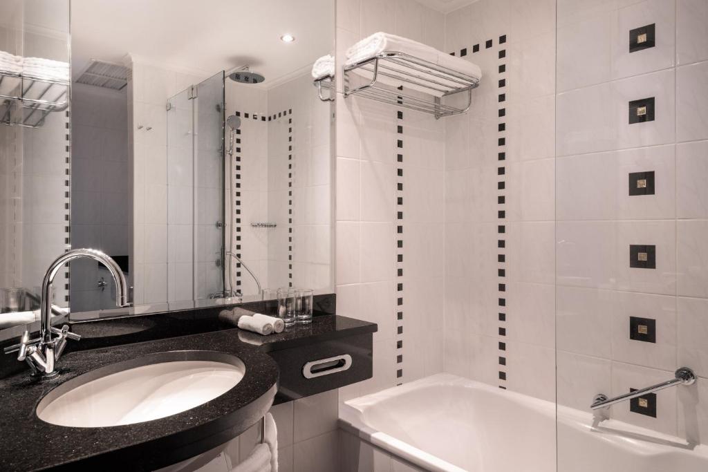 The Westin Grand Munich - Resim 36