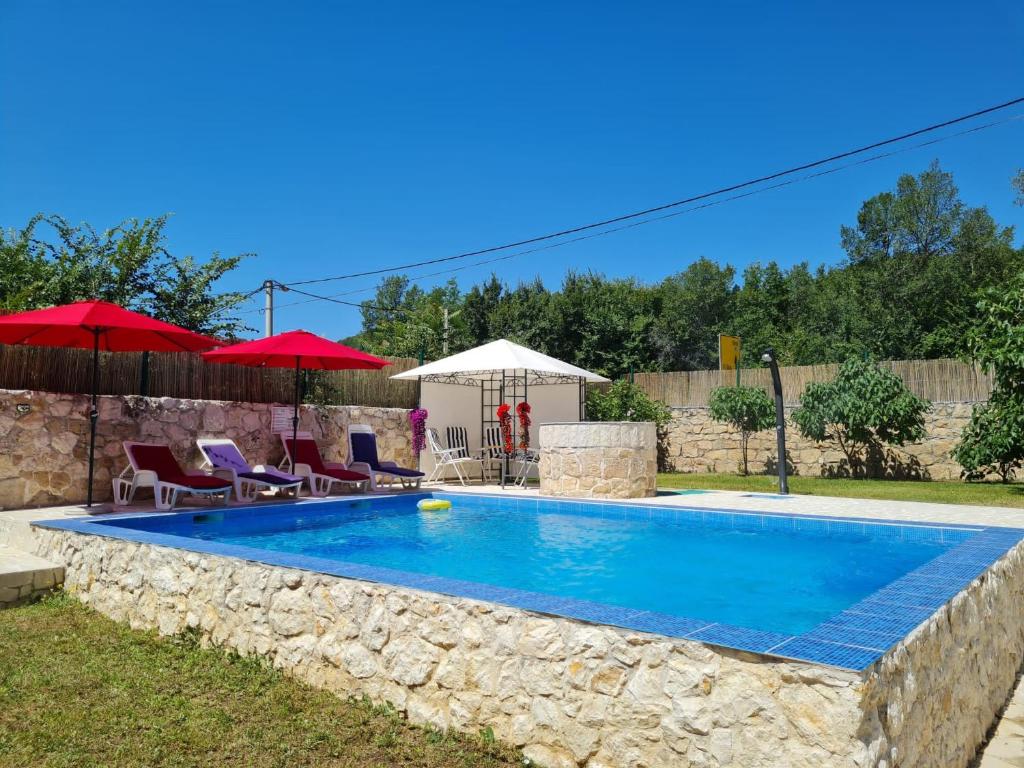 Fotografie z fotogalerie ubytování Holiday home Ana v destinaci Siverić