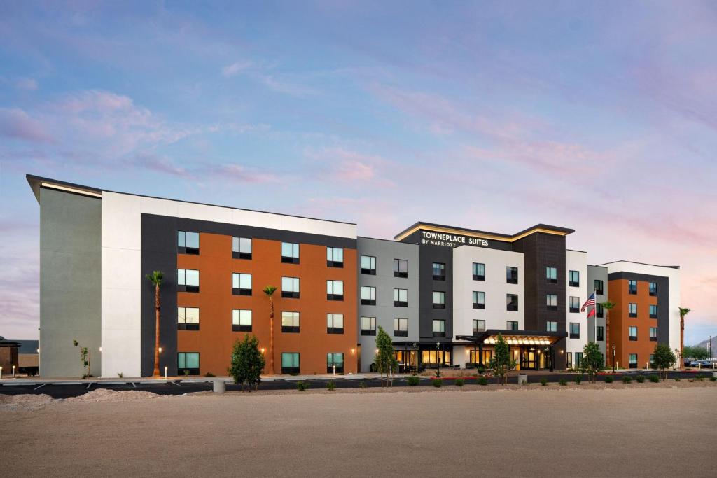 TownePlace Suites by Marriott Las Vegas North I-15 photo