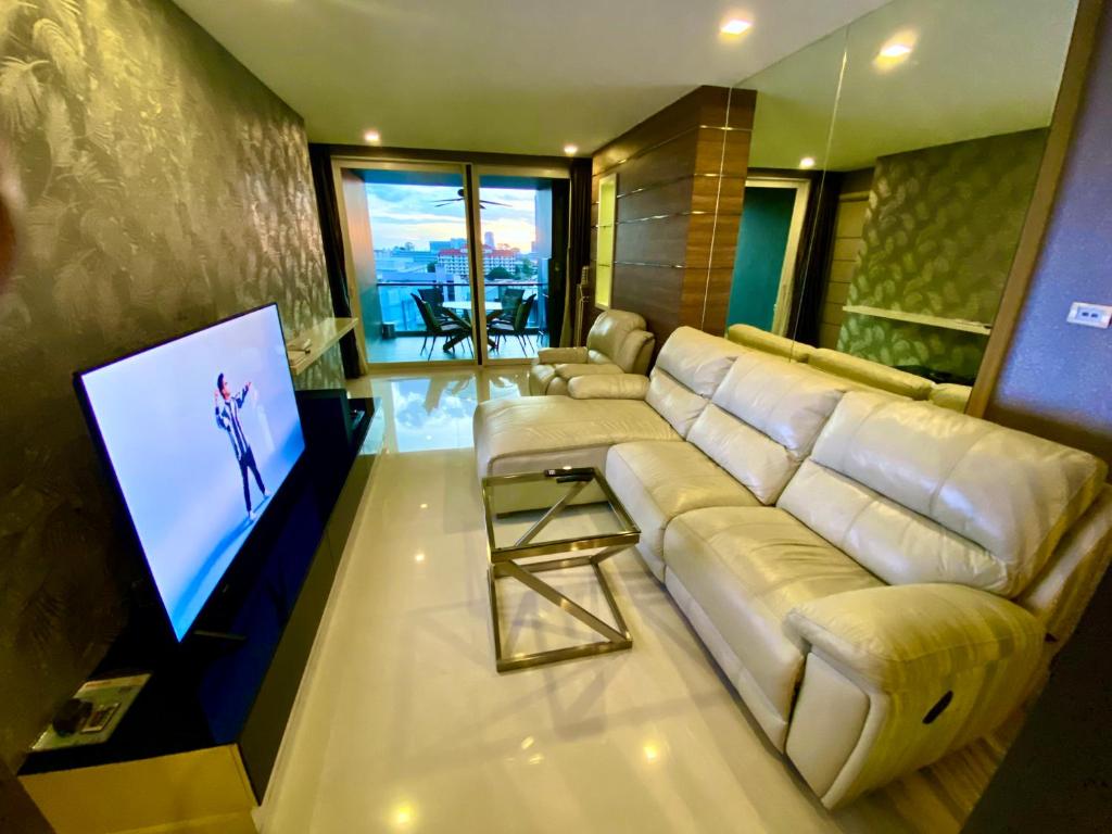 TV a/nebo společenská místnost v ubytování Lux SL Luxury Style of Life
