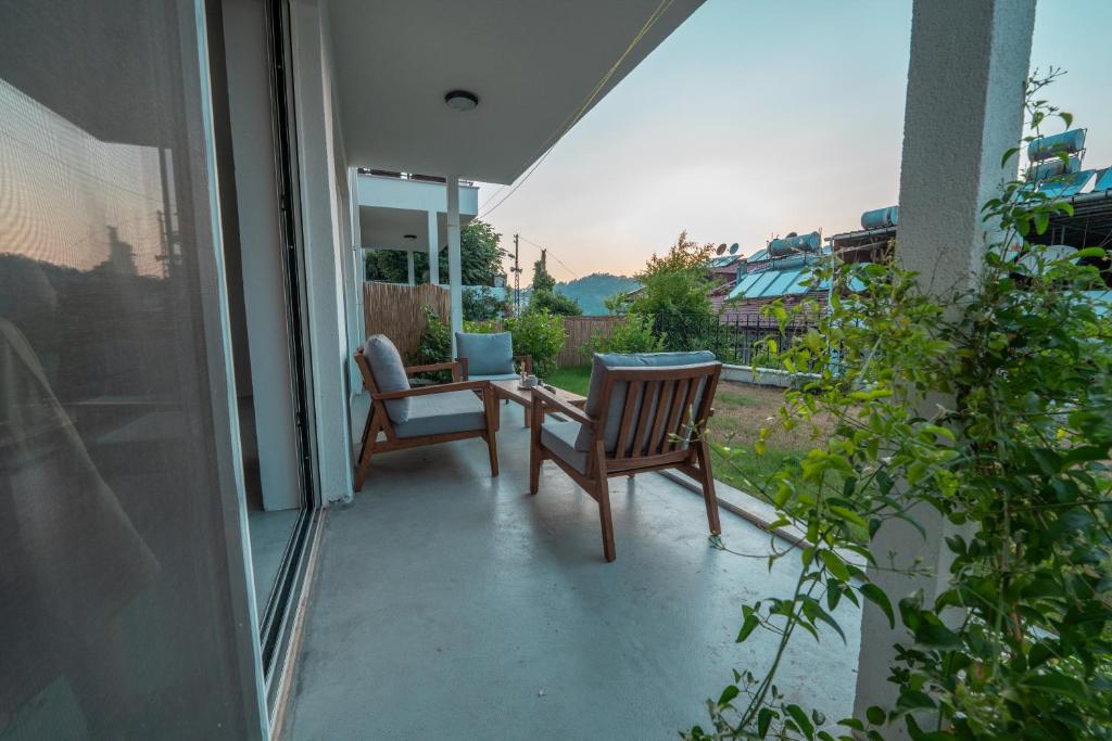 Balkón nebo terasa v ubytování Gizz Suites
