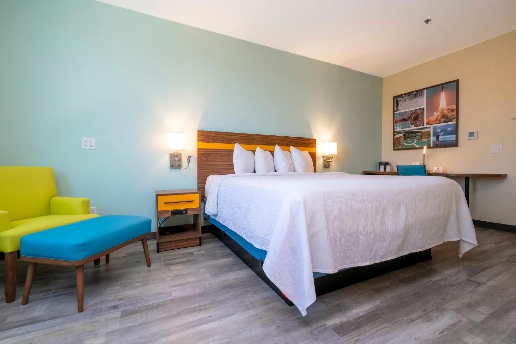 SPOT X Hotel Orlando Intl Dr by The Red Collection photo