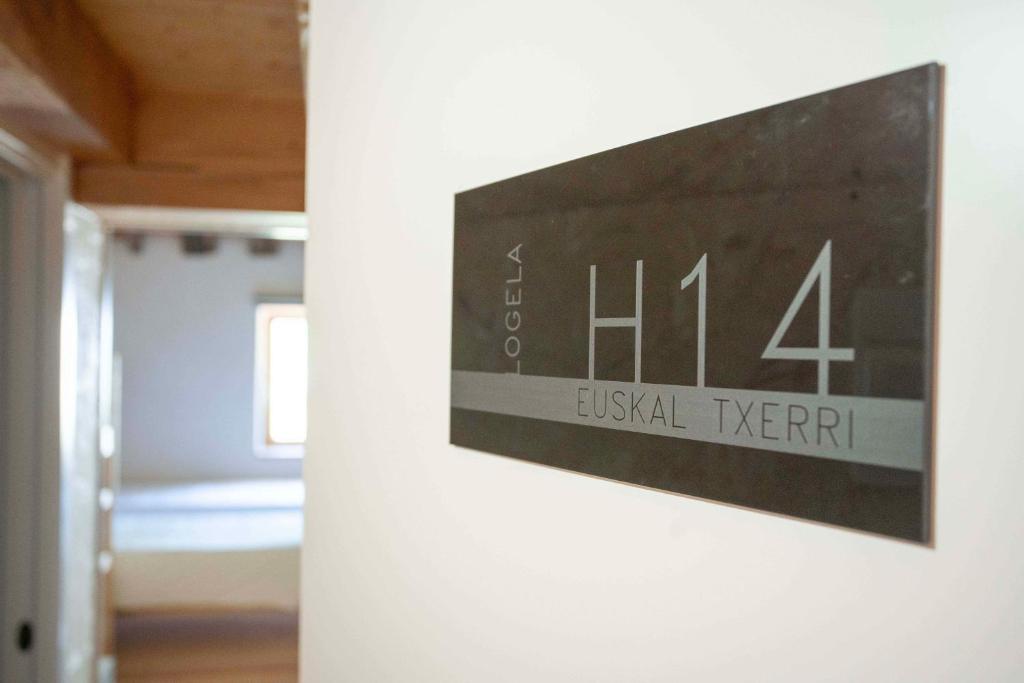 Certifikát, hodnocení, plakát nebo jiný dokument vystavený v ubytování Paorra Baserria