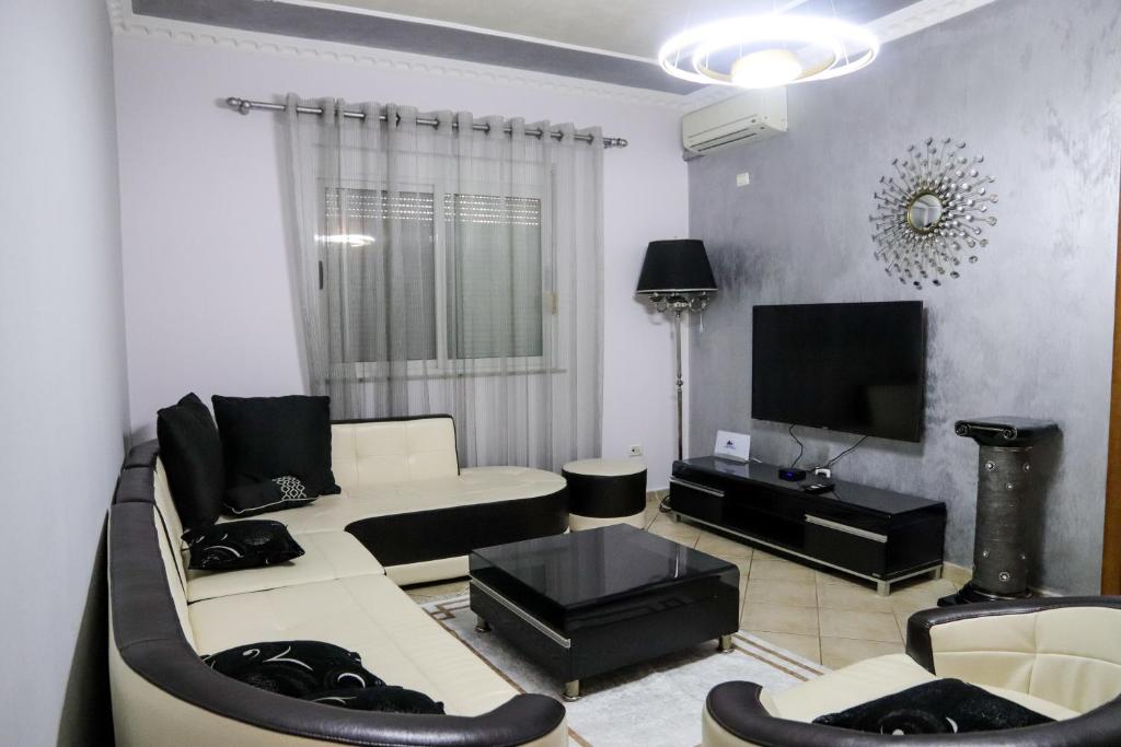 Blue Apartments - Image 4