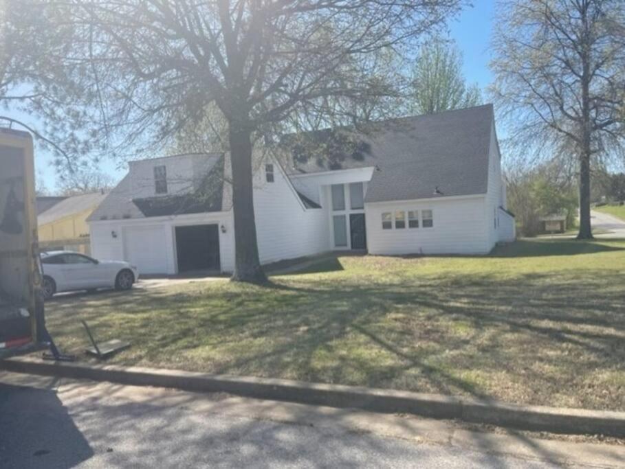 Gilcrease Hillside, Tulsa Tarifs 2023