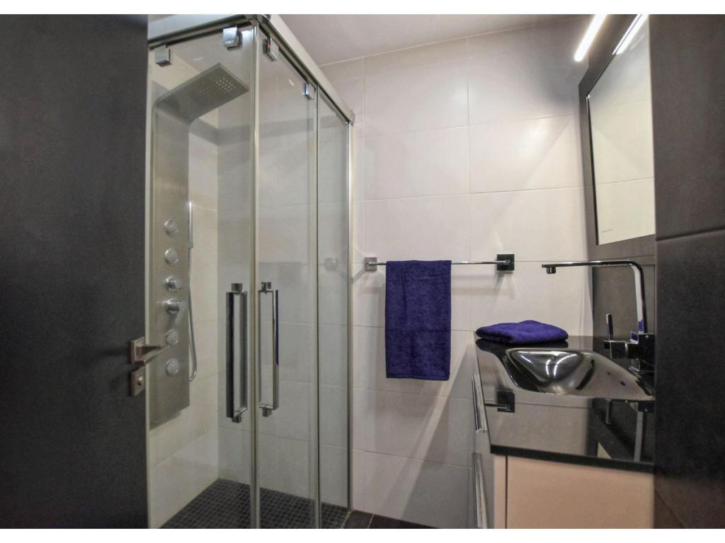 A kitchen or kitchenette at Belvilla by OYO Son Baulo