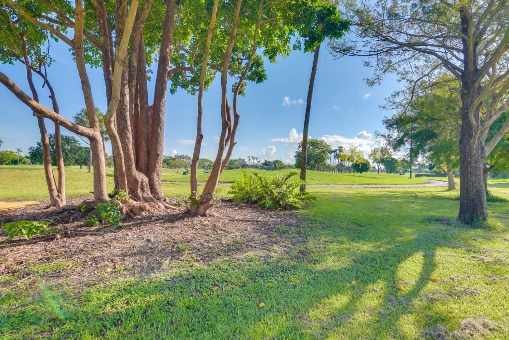 Cutler Ridge Park Building