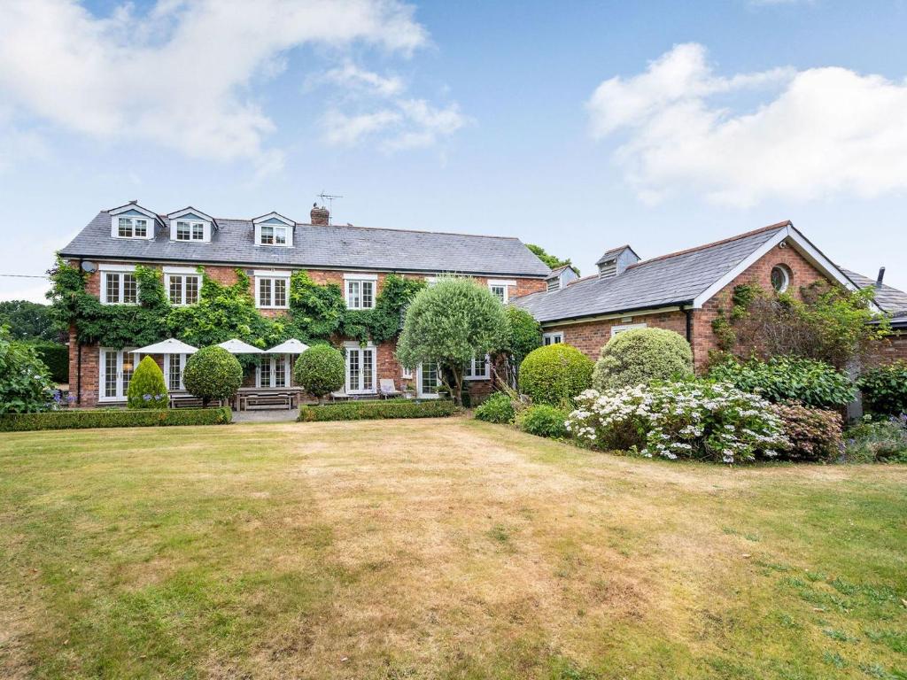 Canford House, Canford Magna (updated prices 2024)