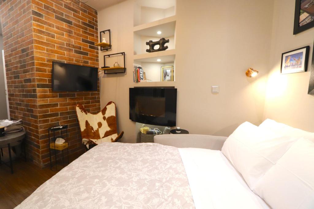 Modern Studio in Vibrant Kolonaki Area - 2