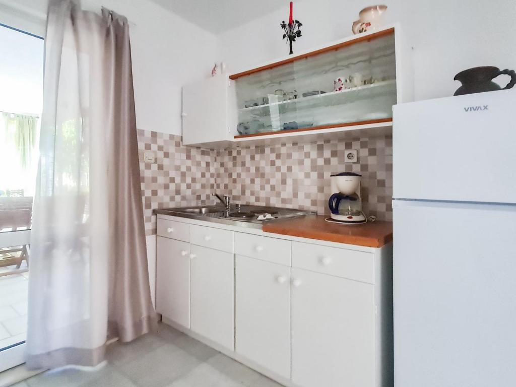 Fotografia z galérie ubytovania Seaside family friendly house with a swimming pool Viganj, Peljesac - 10253 v destinácii Viganj