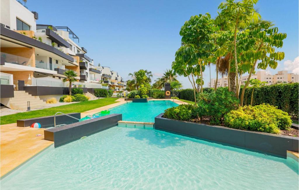 Πισίνα στο ή κοντά στο Cozy Apartment In Orihuela With Sauna