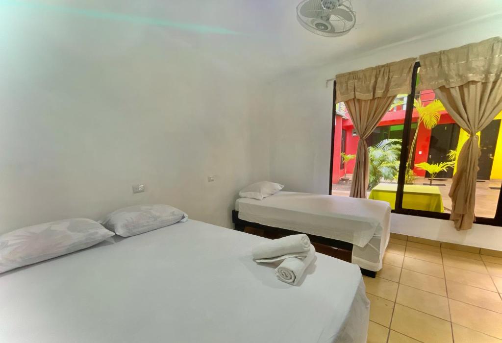 Carey Lodging - Habitación Triple Económica