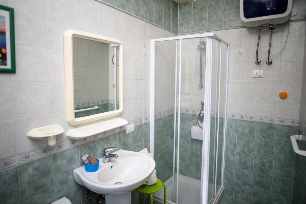 Koupelna v ubytování B&B Demarete sullo Ionio