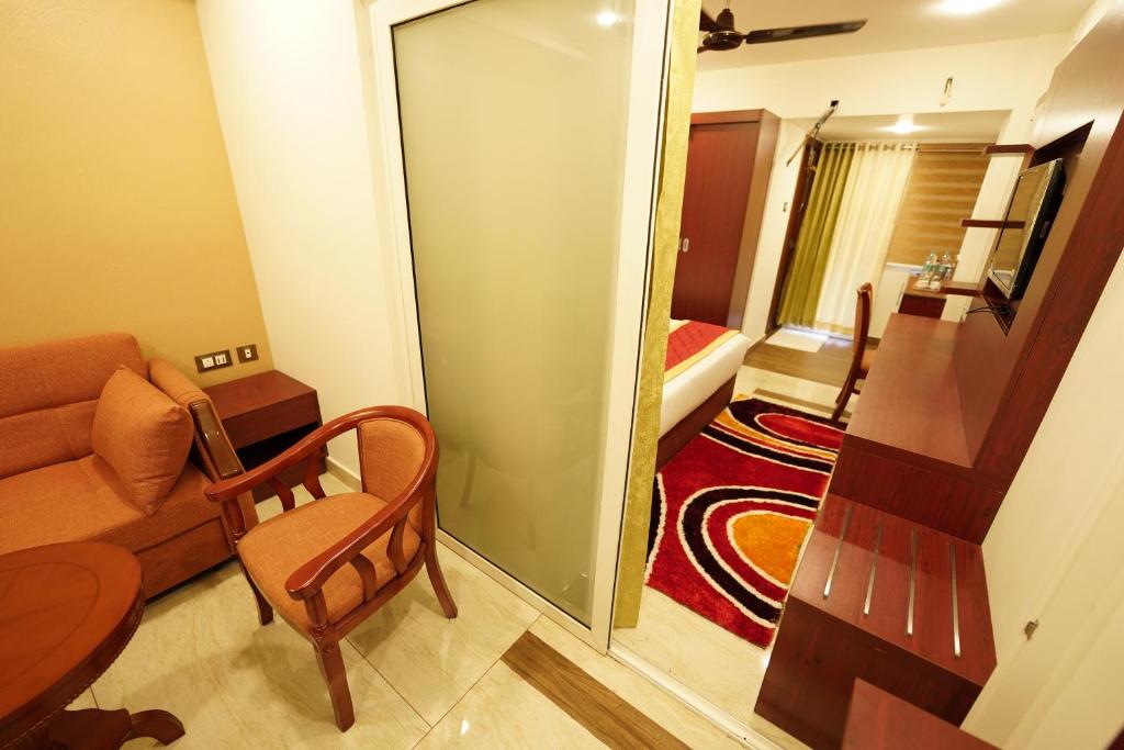 Hotel Newline Orchid - Salle De Reine