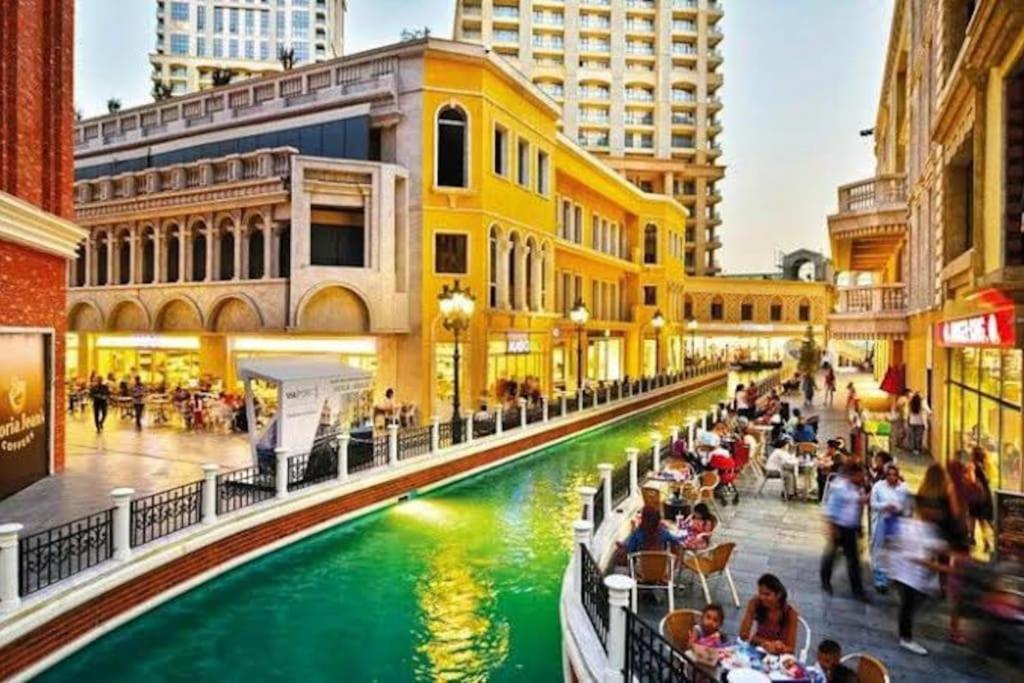 Венеция аутлет в стамбуле. Тц венеция стамбул. Виапорт аутлет стамбул. Стамбул комплекс венеция. Венеция стамбул магазин аутлет.