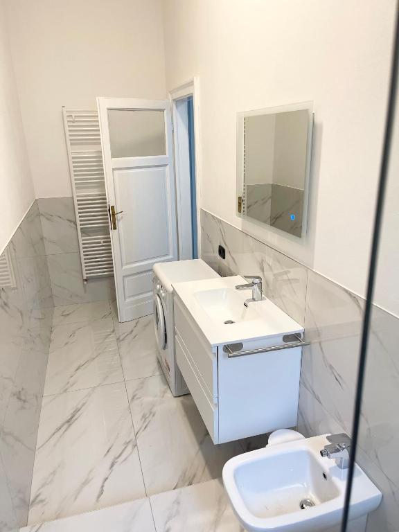 Ampio bilocale zona Navigli - 11