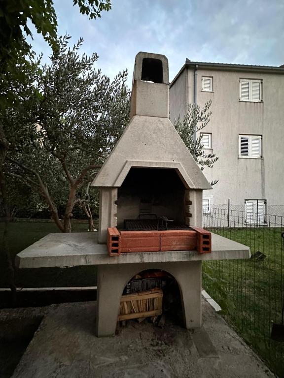 Budova, v ktorej sa apartmán nachádza