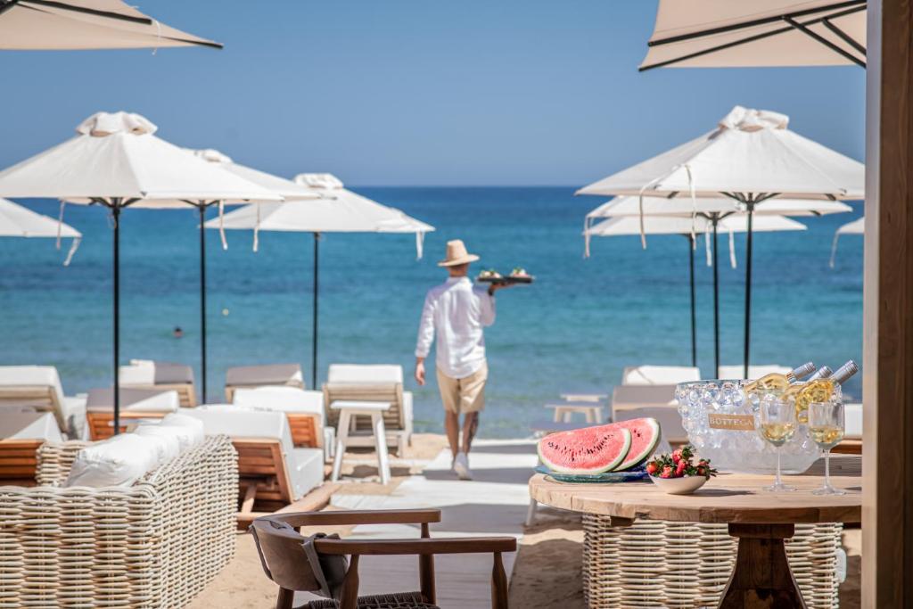 Hosté ubytování Parthenis Beach, Suites by the Sea