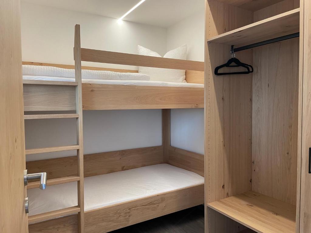 Postel nebo postele na pokoji v ubytování Pension & Residence Astoria