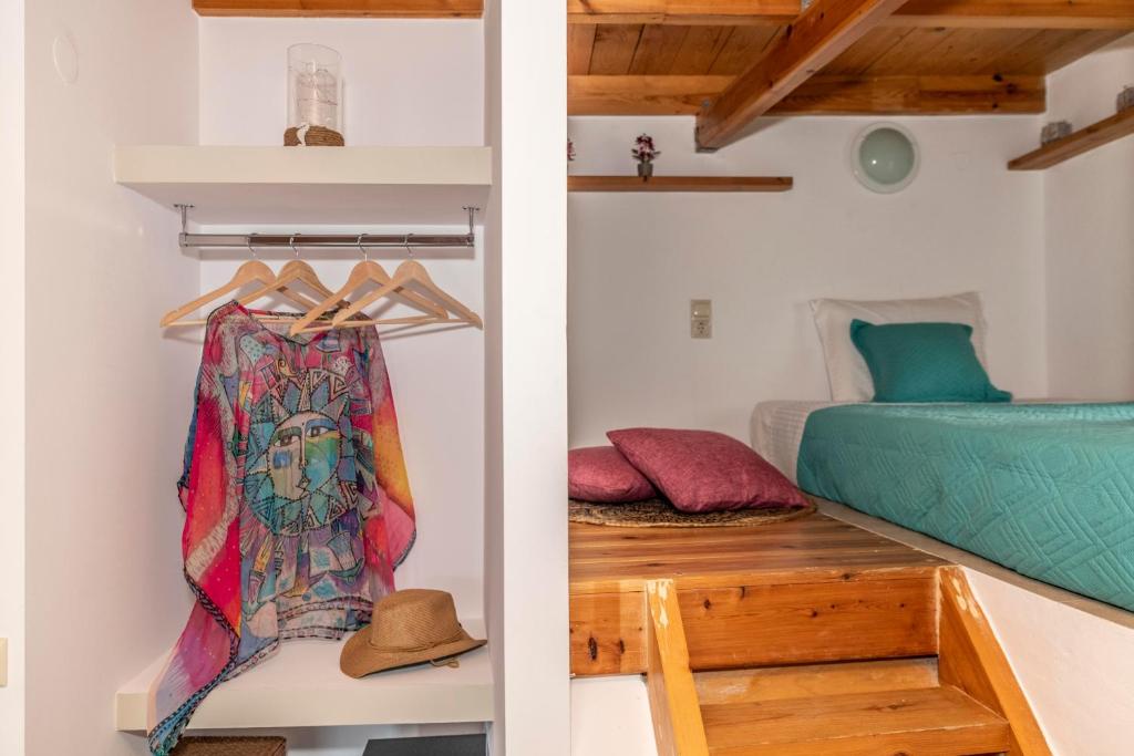 Postel nebo postele na pokoji v ubytování Emmanouela Apartment