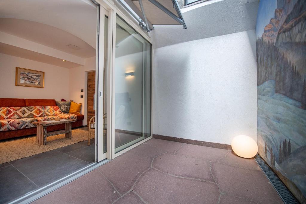 A seating area at Apartments Smidl