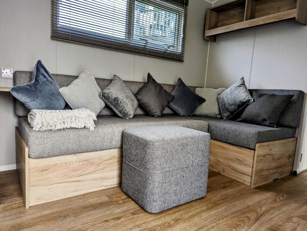 Coed Helen Holiday Park - Caravane
