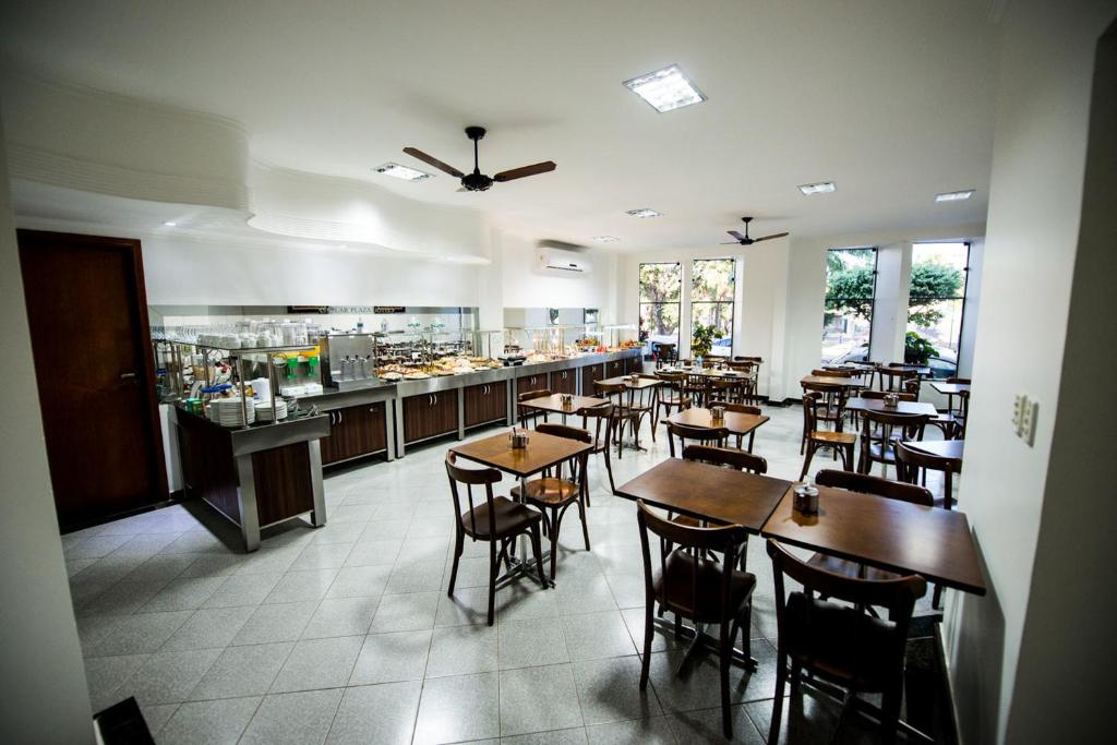  Solar Plaza Hotel
