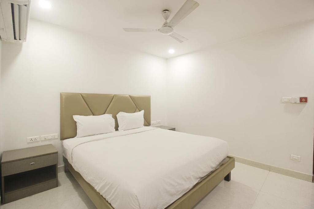 Hotel SSR GRAND - Deluxe King Room