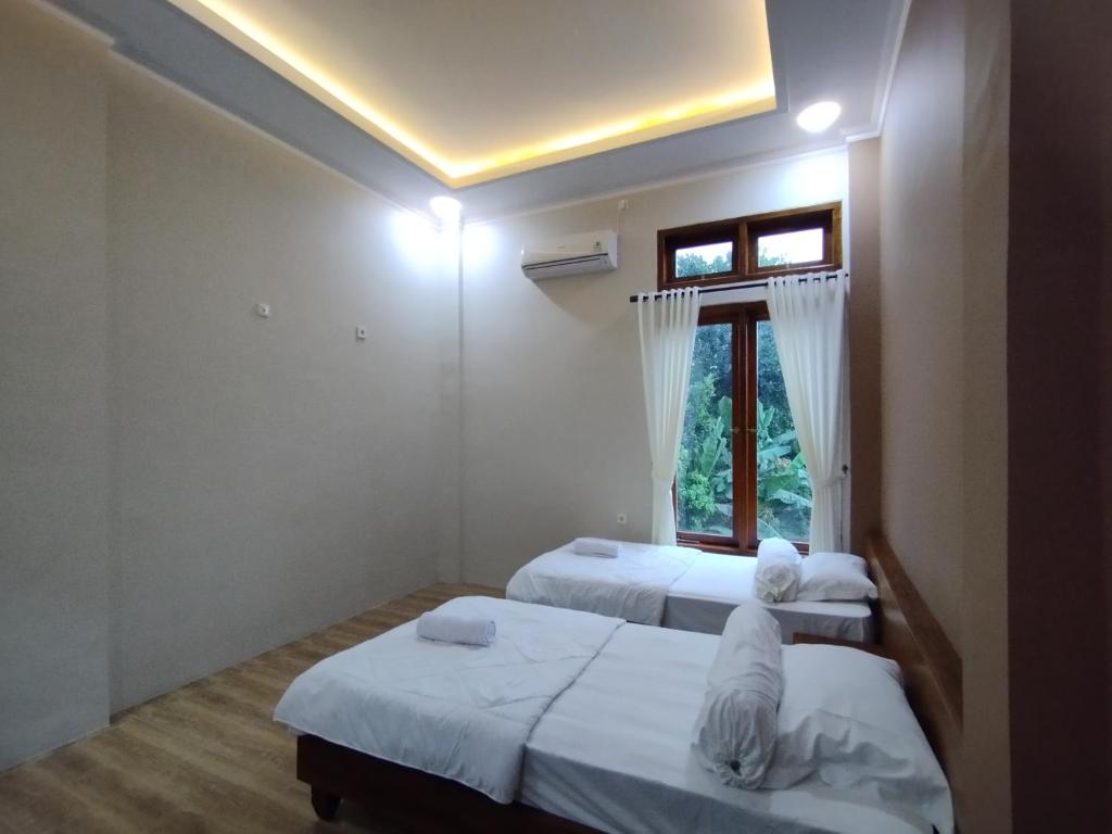 Saira Hotel dan Homestay Syariah - Standart İki Yataklı Oda