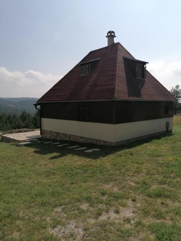 Budova, kde se prázdninový dům nachází