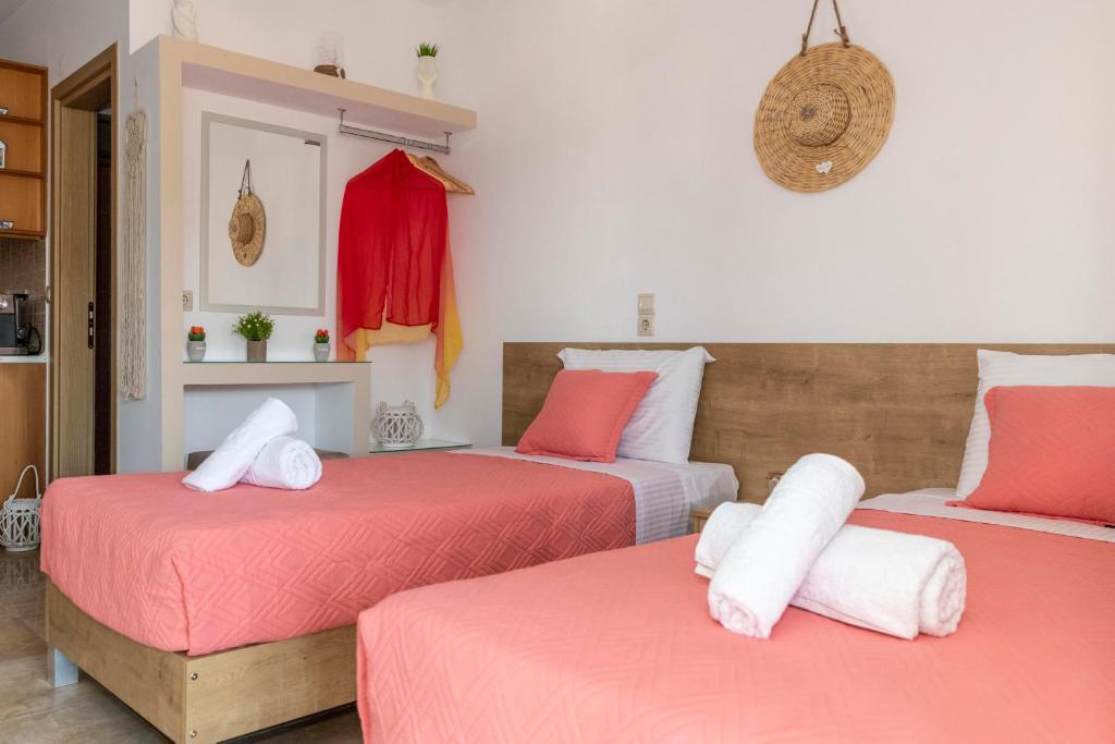 Postel nebo postele na pokoji v ubytování Stelios Apartment