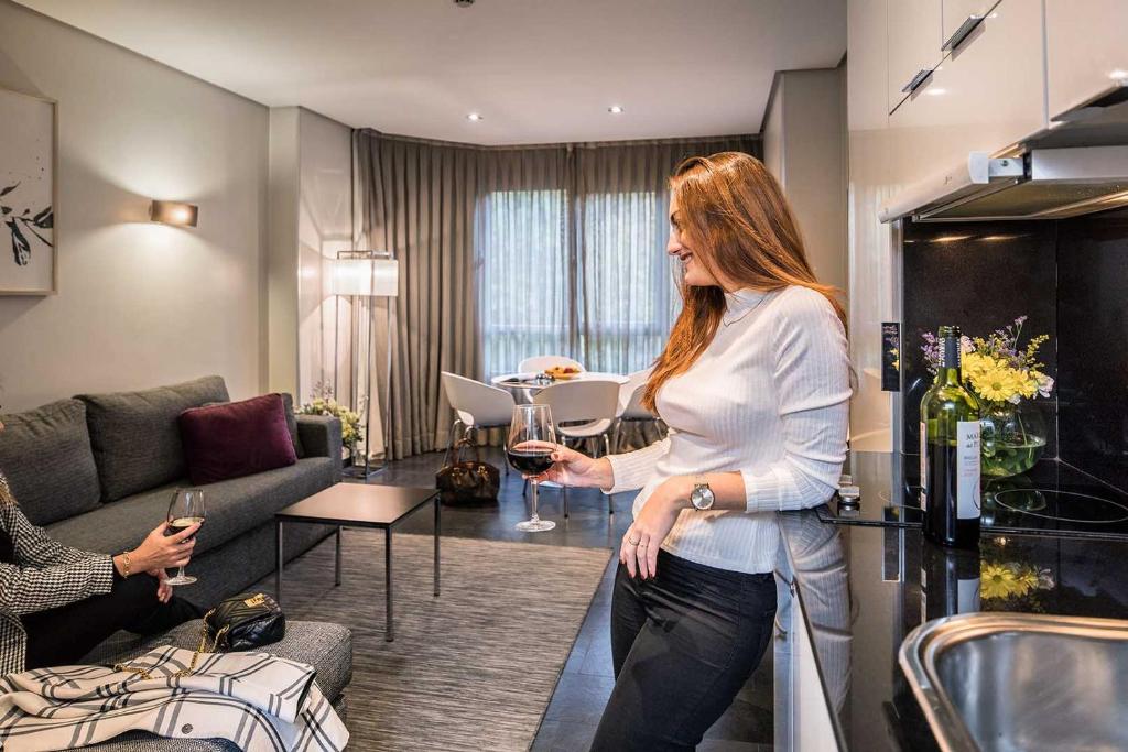 Nápoje v ubytování Apartosuites Jardines de Sabatini