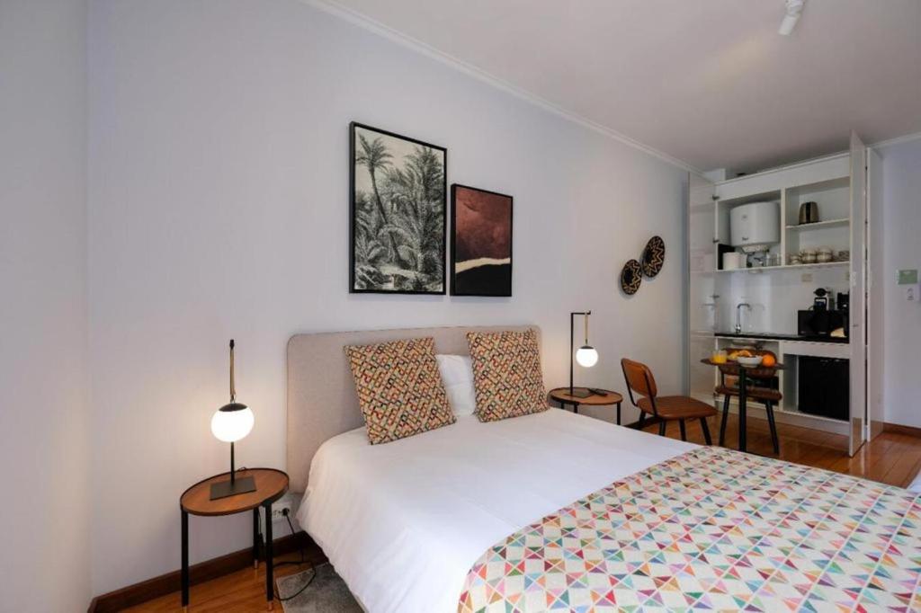 Impar Studios Deluxe - Apartment With Balcony