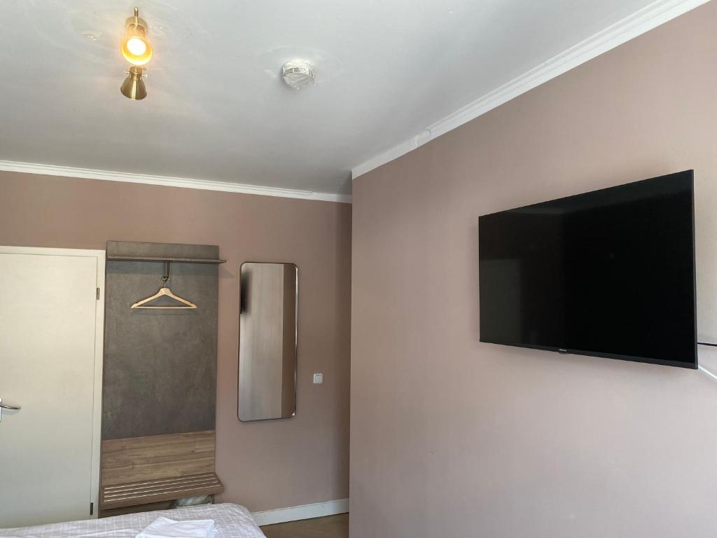 Hotel Petite Königsallee SELF CHECK-IN - Resim 21