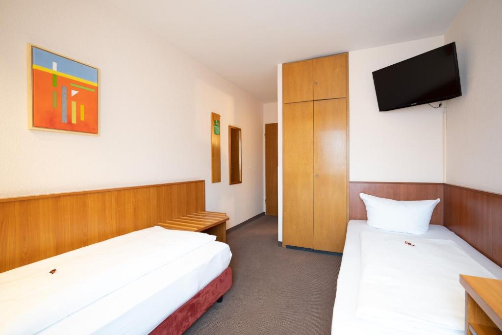 Hotel Zum Prinzen Sinsheim - Twin Room