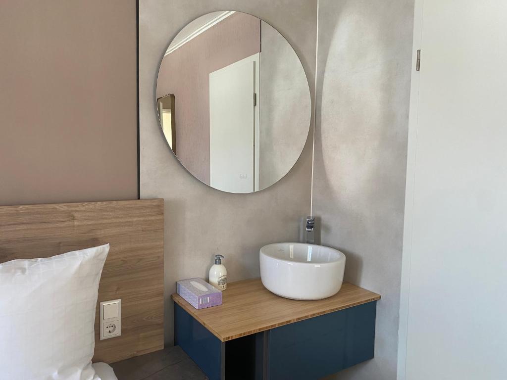 Hotel Petite Königsallee SELF CHECK-IN - Resim 30