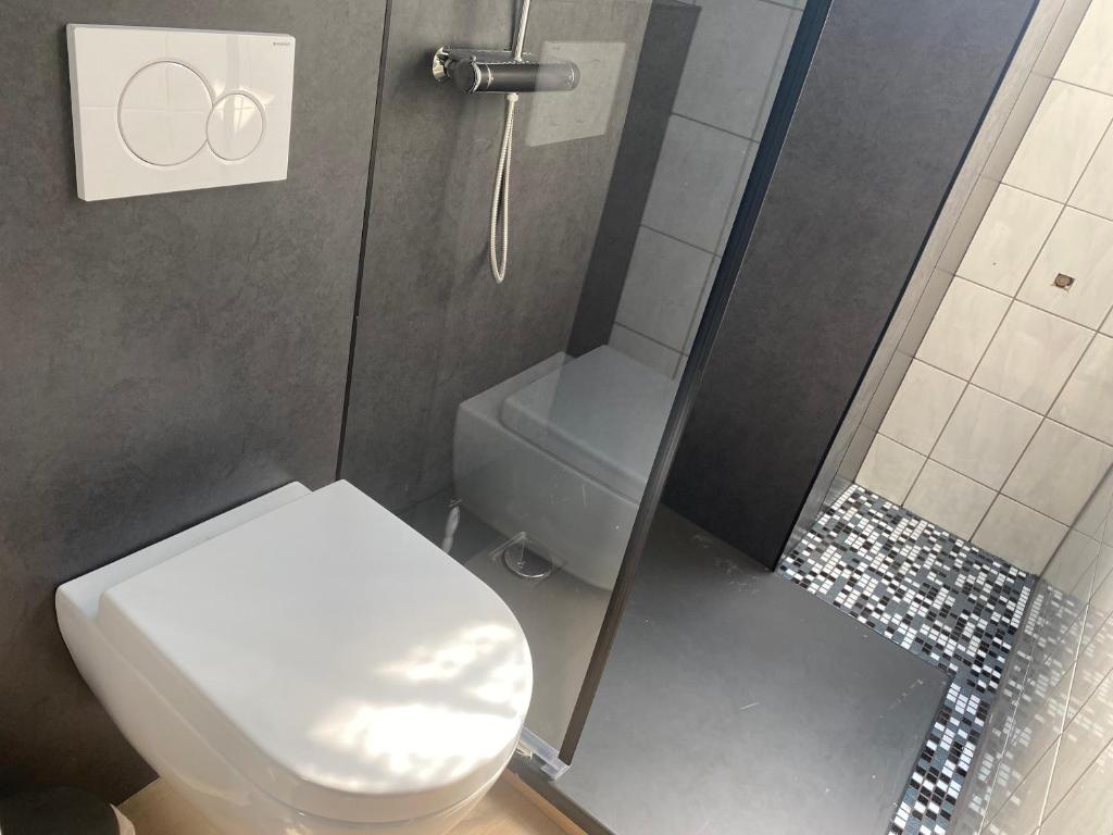 Hotel Petite Königsallee SELF CHECK-IN - Resim 26