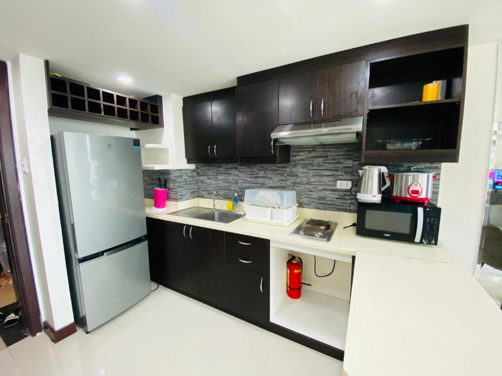 Cebu City Huge Lofts by P&J - One-Bedroom Apartment