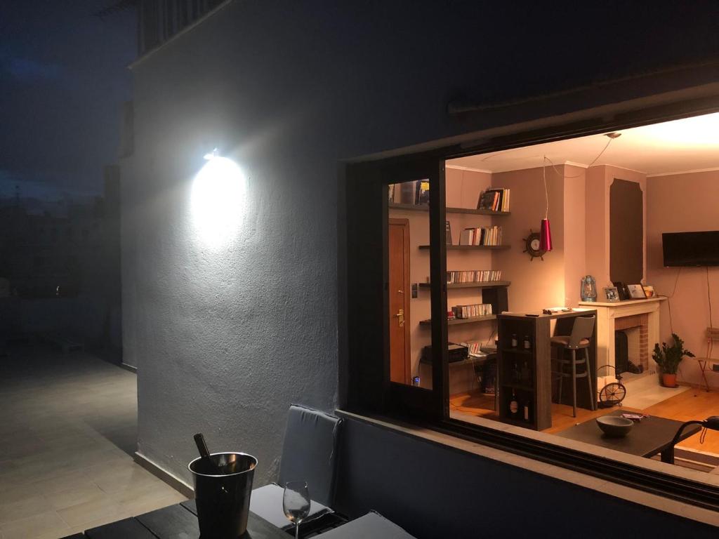 Cozy Loft with Jazz Notes in Kolonaki - 9