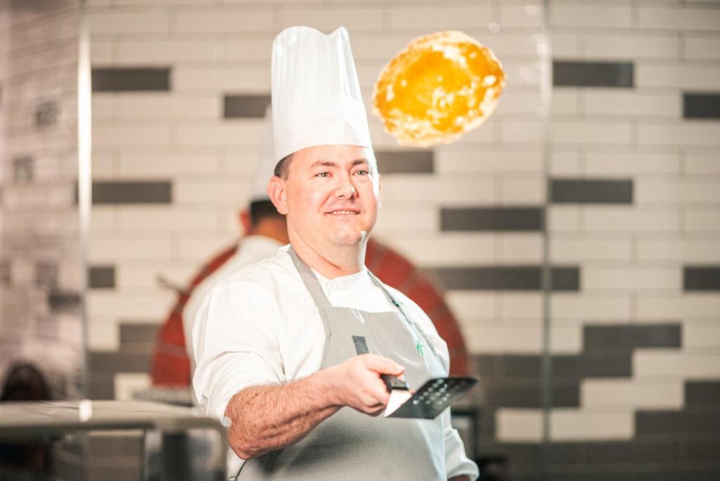 Holiday Inn & Suites - Dubai Science Park by IHG - Resim 32