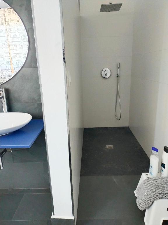 Koupelna v ubytování Preciosa casa grande con patio en Sevilla 8PAX
