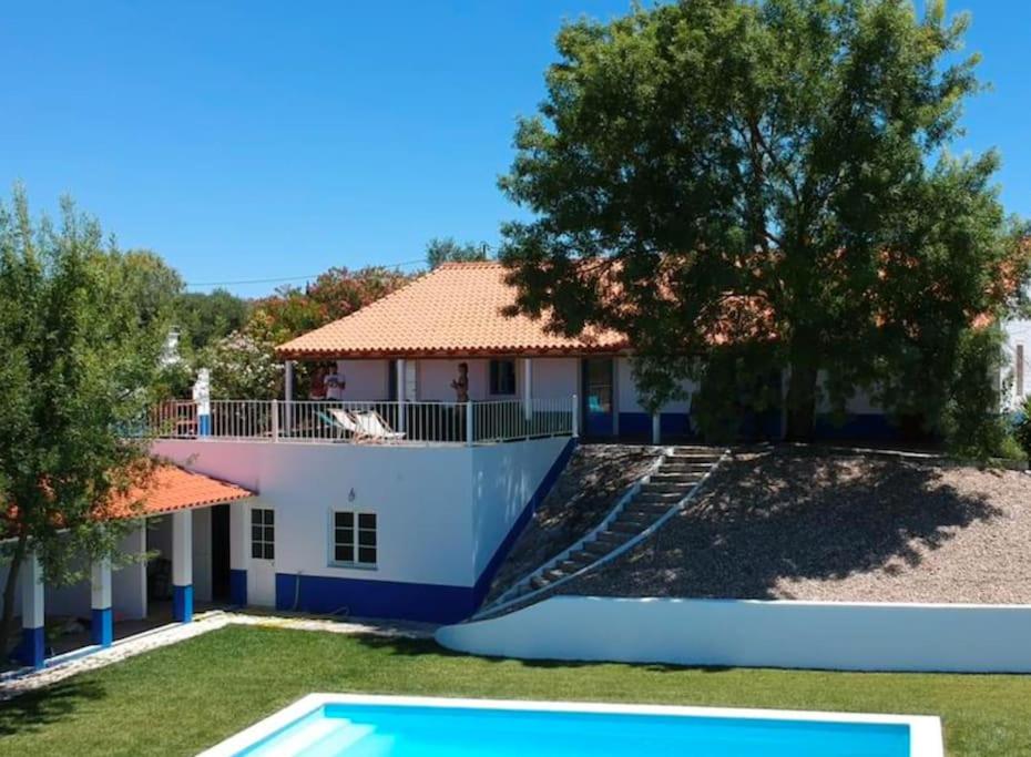 Villa con piscina y casa en Quinta das Casas Altas - Private Pool, en Santarém