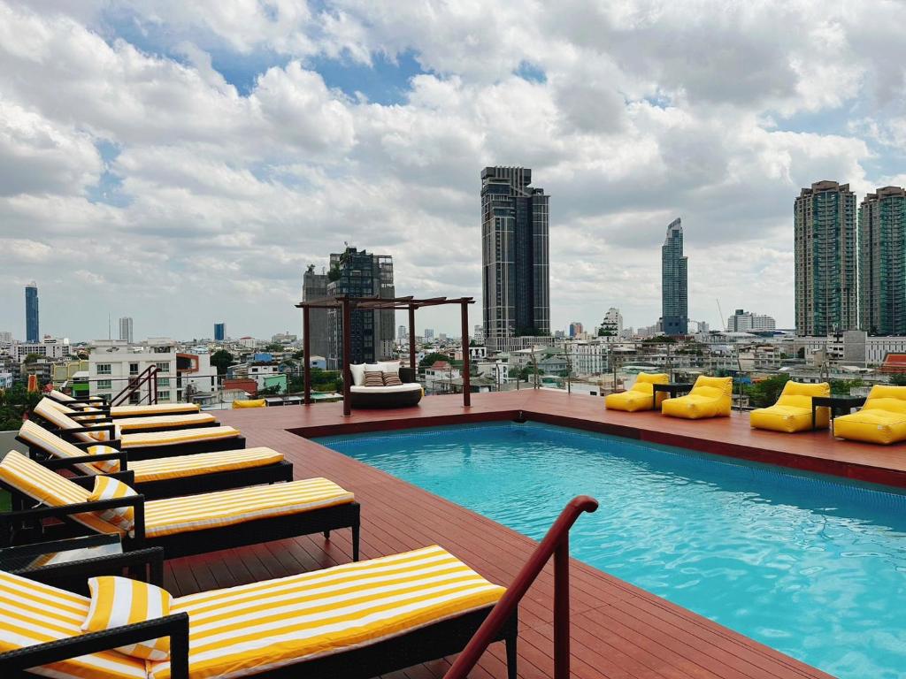 Miloft Sathorn Hotel - SHA Plus Certified - Resim 6