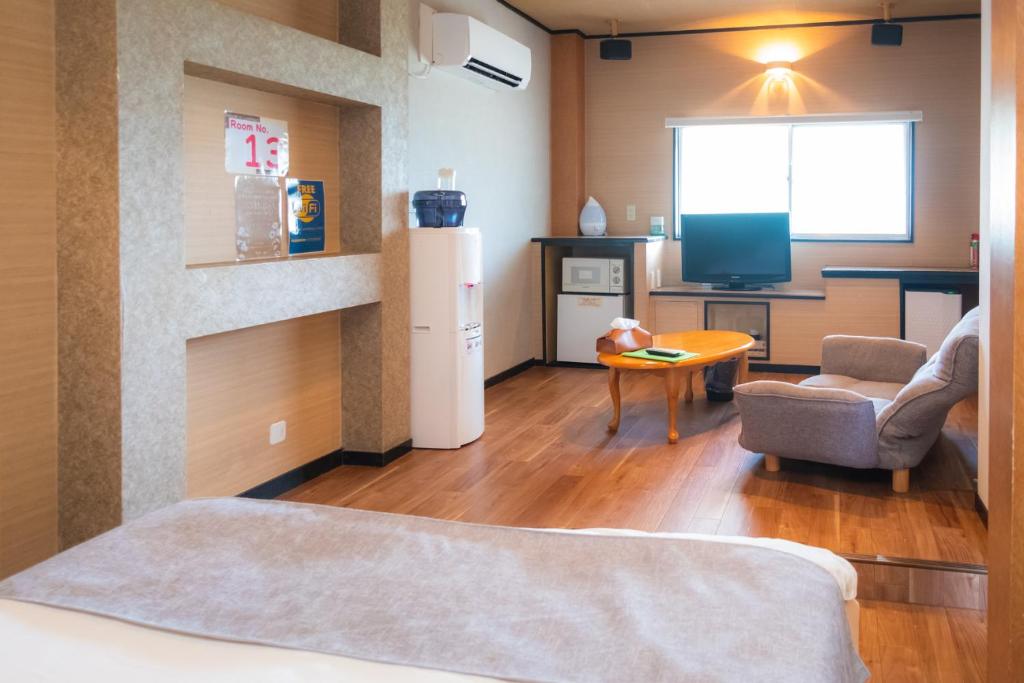 TV a/nebo společenská místnost v ubytování Hotel Lucia at Maebashi Akagi