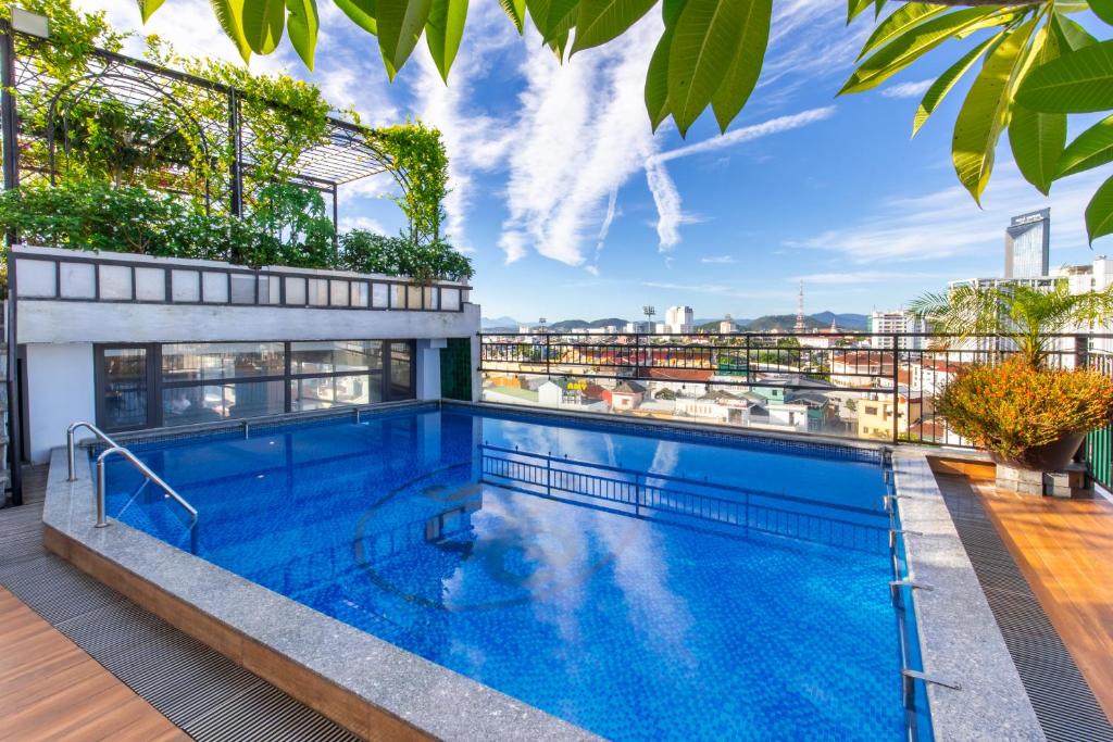 Bazén v ubytování Jade Scene Hotel nebo v jeho okolí
