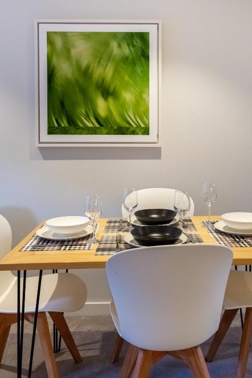 Latimer Square 1 bed 1 bath - Single Level - Resim 10