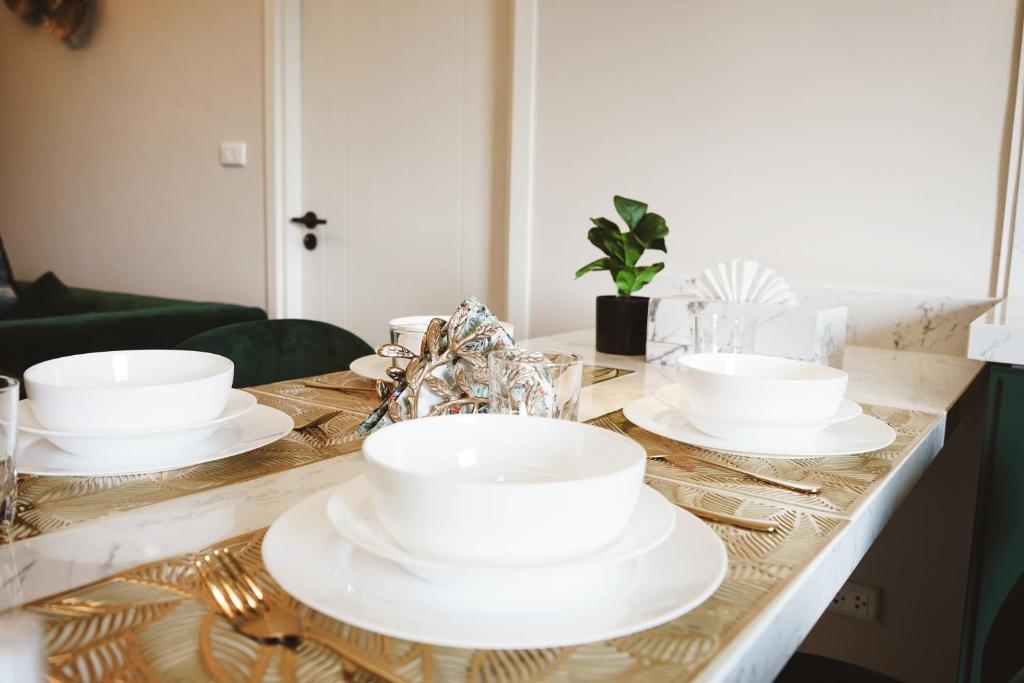 THE NINE THASALA - Resim 16